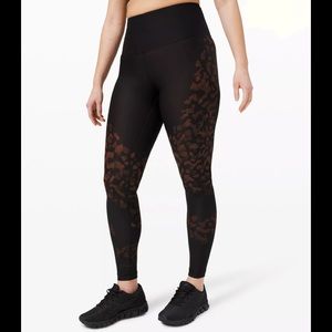 Lululemon Mapped Out High-Rise Tight 28”-size 10